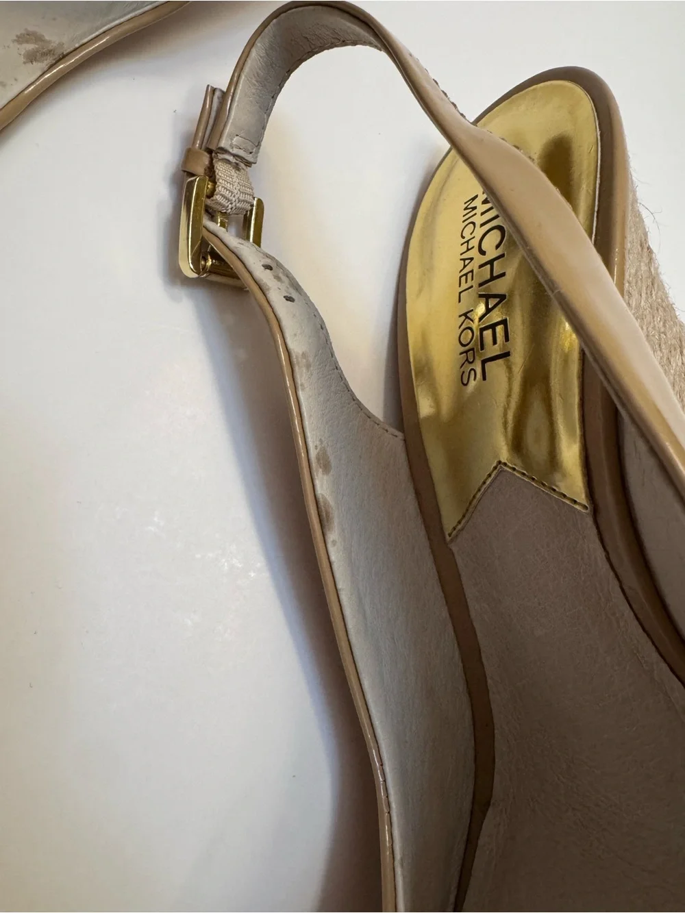 Michael Kors Tan Patent Leather Peep-Toe Slingback Wedge Sz 7